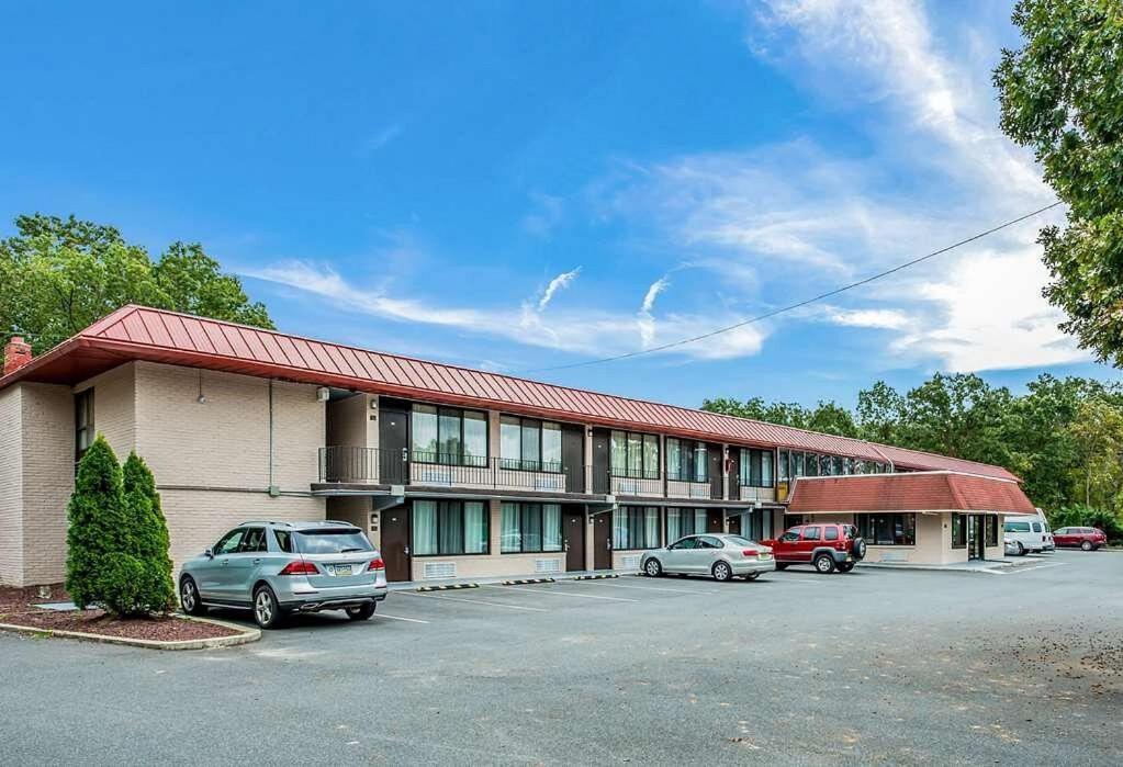 Red Carpet Inn & Suites Nj-73 ハモントン エクステリア 写真